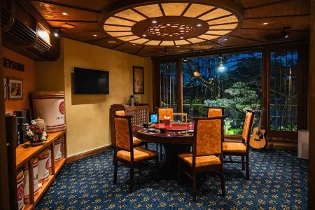 Hatoyama Restaurant