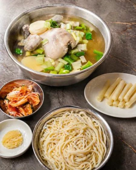 명동닭한마리 둔산을지점