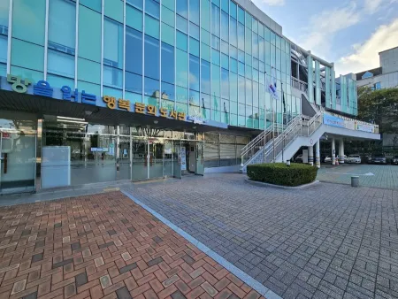 Hwamyeong Library