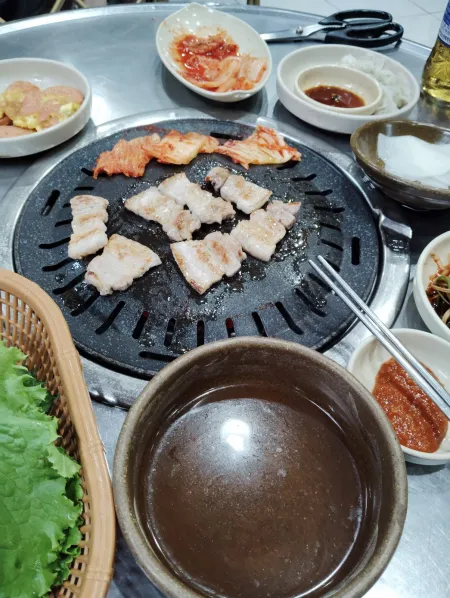 자갈마당