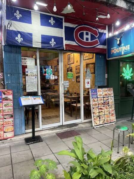 Bangkok Poutine