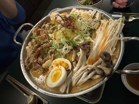 Meigetsu Gunja