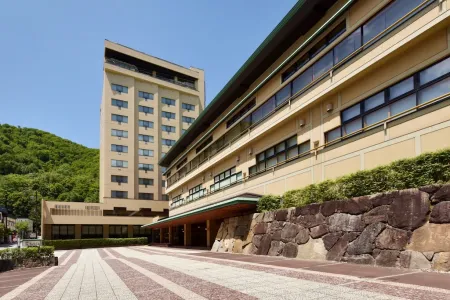 조잔케이 온센 시카노유 하나모미지