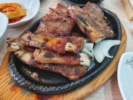 Chamsutgol Galbi