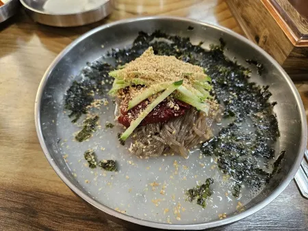 딸부자막국수