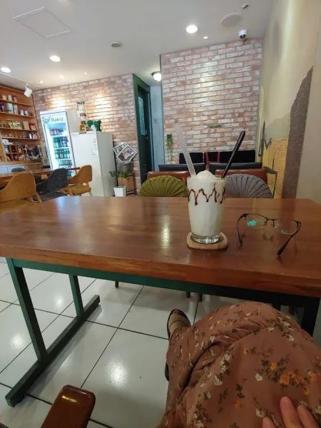 The Delicious Coffee Cheonan Station Branch
