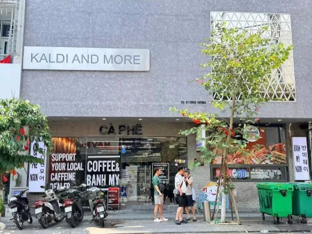Kaldi & More Coffee Shop