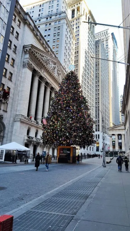 Wall Street Public Courtyard