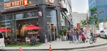 The Venti Dasan New Town Branch