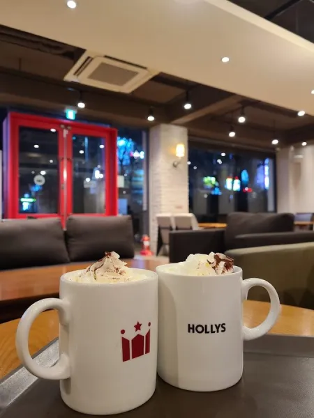 Hollys Coffee