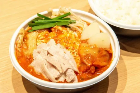 도쿄순두부 우에노노모리 사쿠라 테라스점