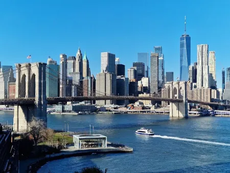 Manhattan Bridge Pedestrian Path