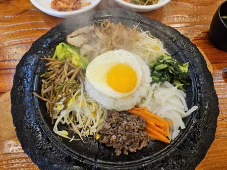 Bongpyeong Makguksu Hwamyeong Branch