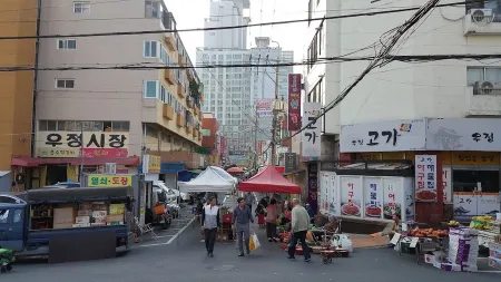 Ujeong Market