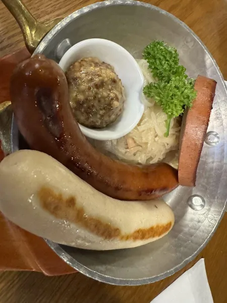 Ginza Lion Beer Hall (Ginza 7-chome)
