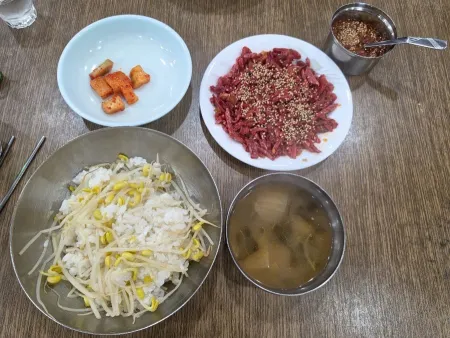 왕관식당