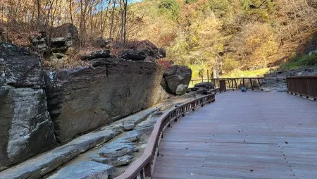 Cheonjeonri Gakseok Valley