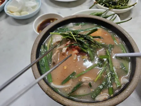 Dumesangolg Dwaeji Gukbap