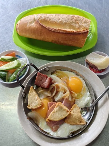 Bánh Mì Hòa Mã