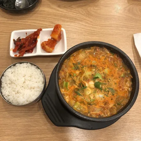 Paldo Gukbap Yuksudang Singil St. Mary's Hospital Branch