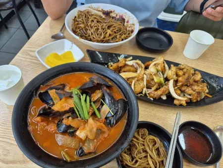 Jjajang Cheonguk Mokdong Main Branch