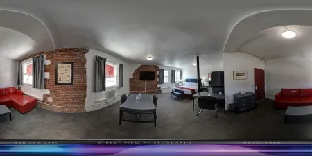 American Hotel