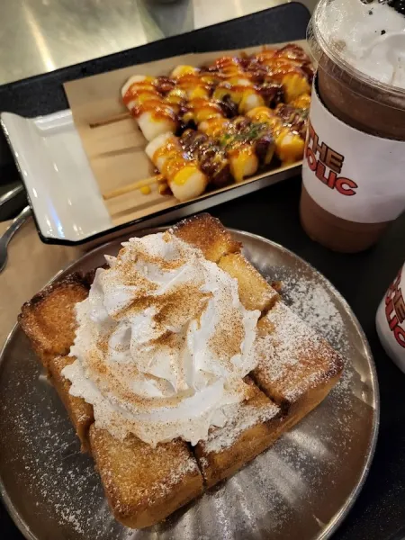 The Holic Board Game Cafe