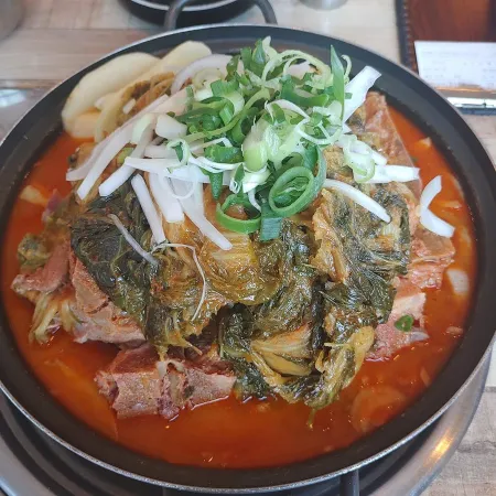 Seol Janggun Gamjatang