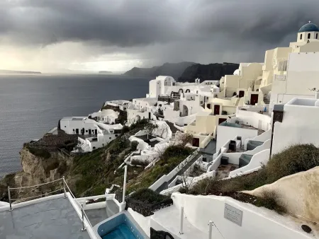 OIA MANSION - Luxury Villa Santorini