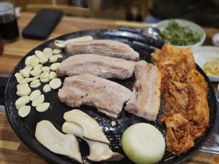 Yeongsimi Wangttukkeong Saeng Samgyeop