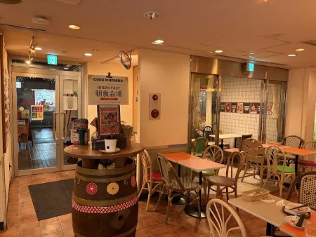 Sakura Cafe & Restaurant Ikebukuro