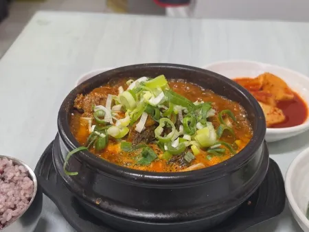 사직골뼈다귀감자탕해장국