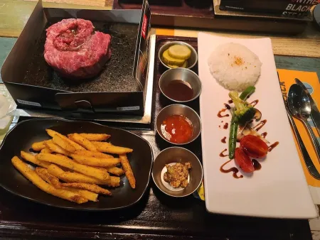 온더블랙