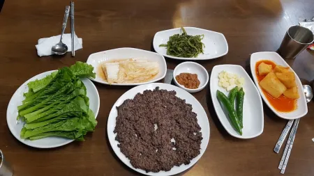 Busan Imjingak restaurant (four cottonwood)