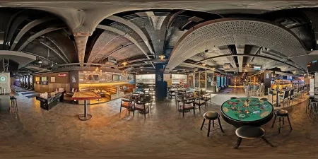 LaLa BAR