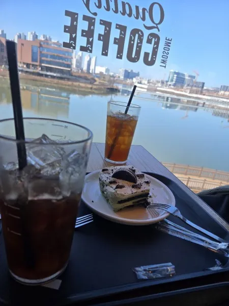 A TWOSOME PLACE