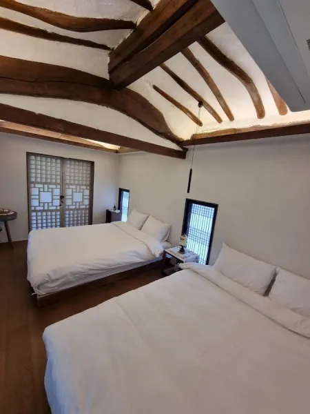 Hanok Stay D-Hue