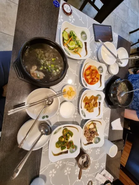 Tojongga Heukimja Samgyetang