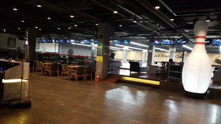 Jeongseok Bowling Center