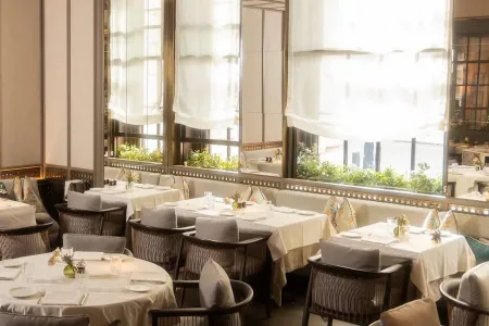 Paper Moon Restaurant, Westminster