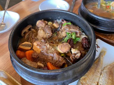 Dumulmeori Jangwon Hanjeongsik