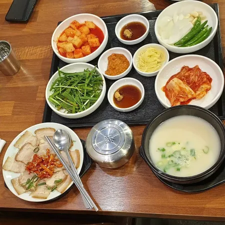 Busan Miga Dwaeji Gukbap