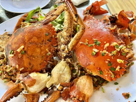 Phong Cua 1 - Crab Restaurant