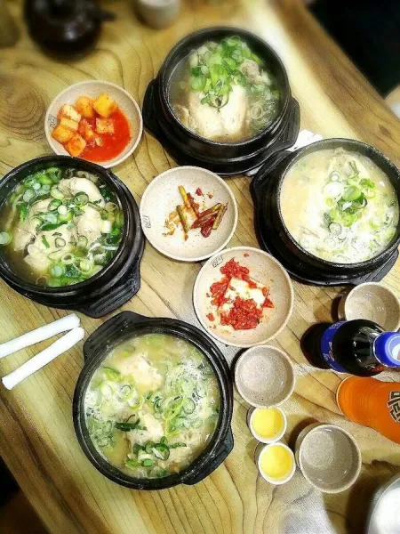 Tojeong Samgyetang Main Hall