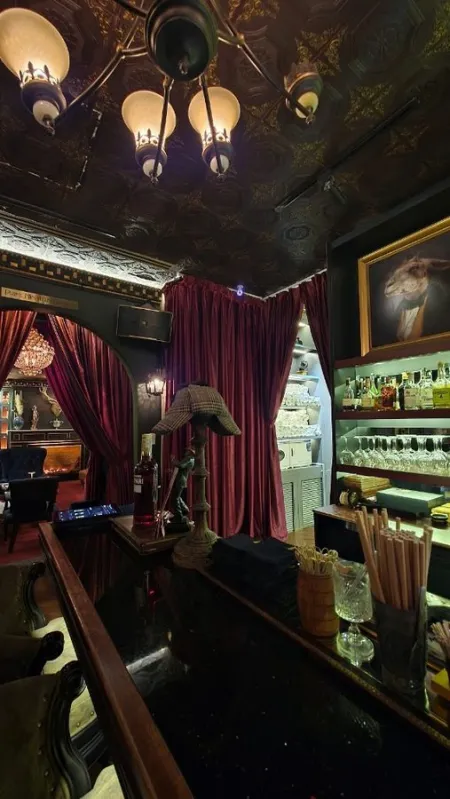 House of Barbaard - Bar, Barbershop & Boutique