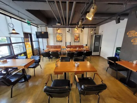 BBQ Chicken Jeju City Hall Branch